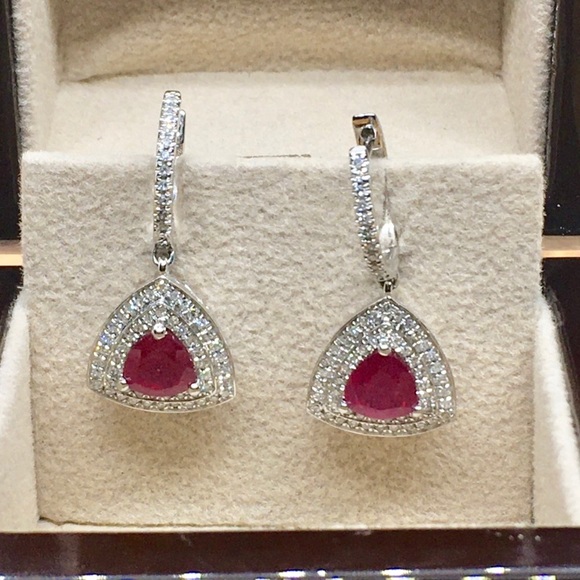 Ruby on 14k gold 2.00 ctw vs diamonds
